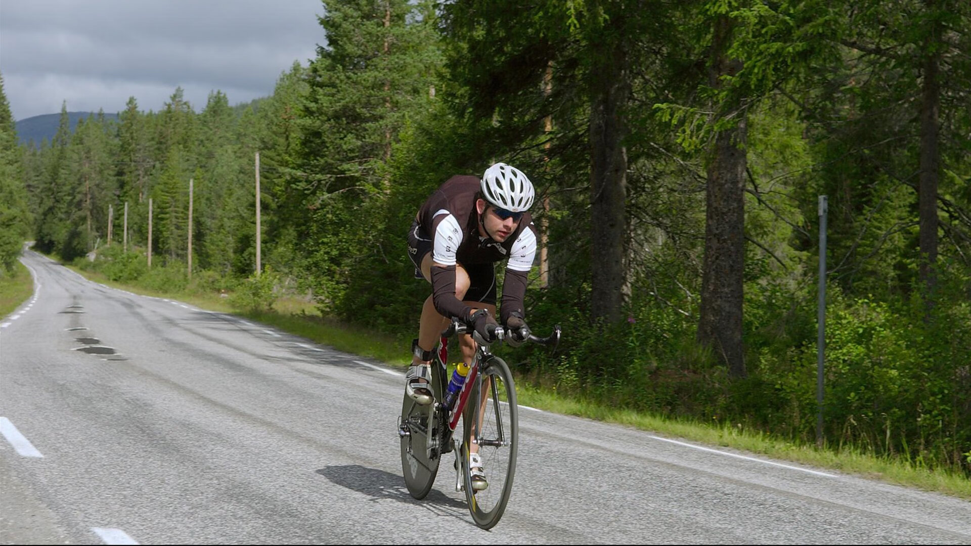 中国足球裁判职业化方案落地 计划2026年前完成首批转型